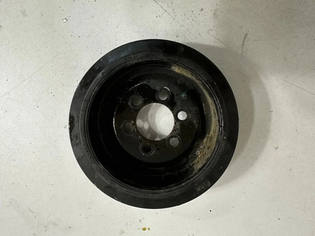 Crankshaft pulley – BMW 3 Series F30 F35 F31 (2012-2018)