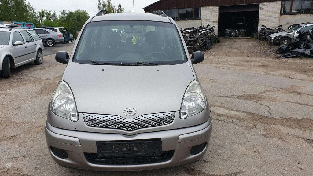 Toyota Yaris Verso