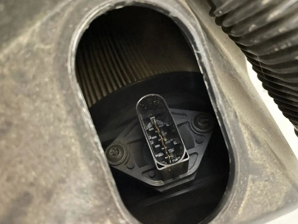 Air filter box – BMW 3 Series E90 E91 (2005-2012)