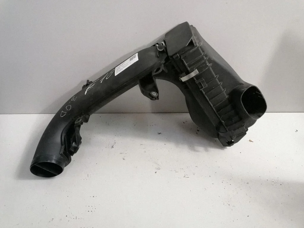 Obudowa filtra powietrza – BMW Seria 5 F10 F11 (2009-2016)
