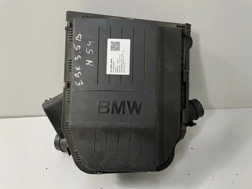 Obudowa filtra powietrza – BMW Seria 5 E60 E61 (2004-2010)