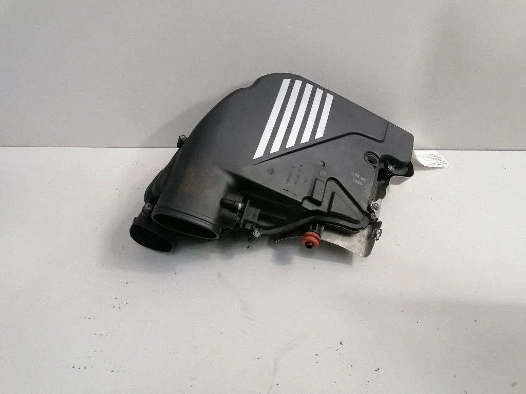 Õhufiltri korpus – BMW 7-seeria F01 F02 F03 F04 (2008-2016)