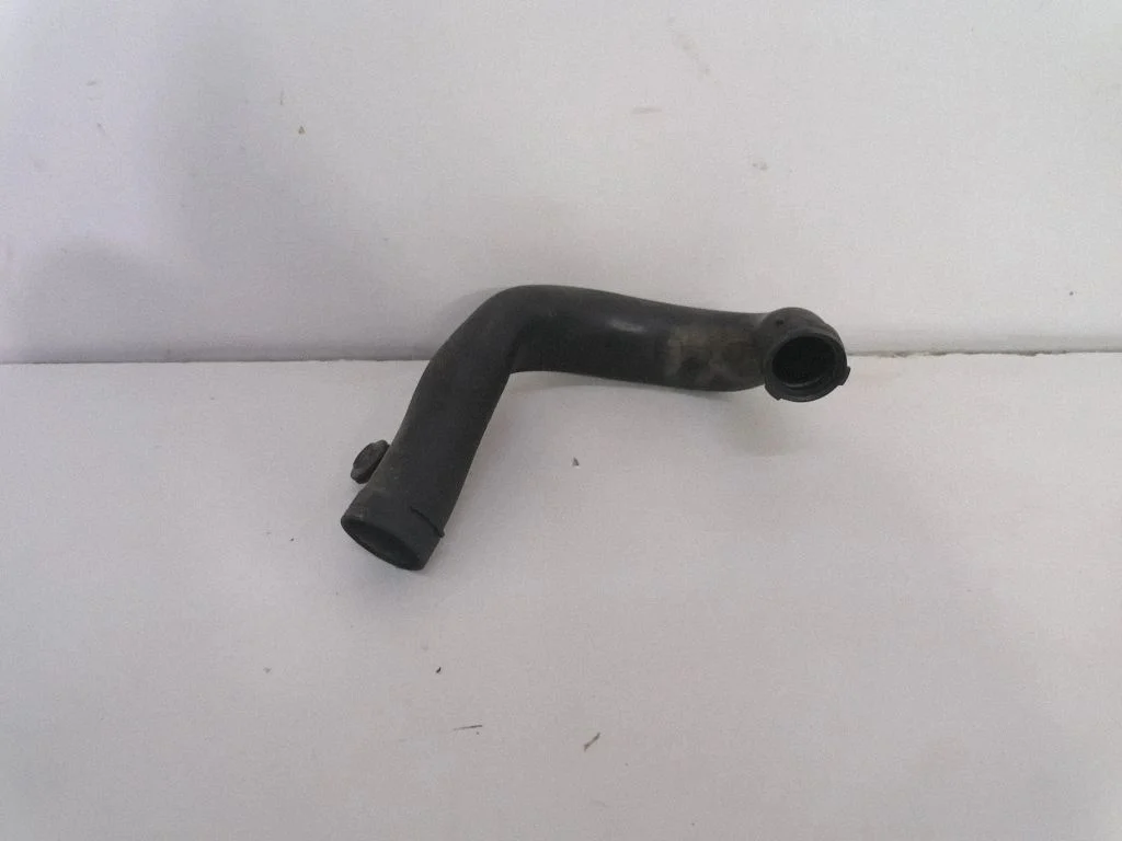Air intake duct part – BMW 7 Series F01 F02 F03 F04 (2008-2016)