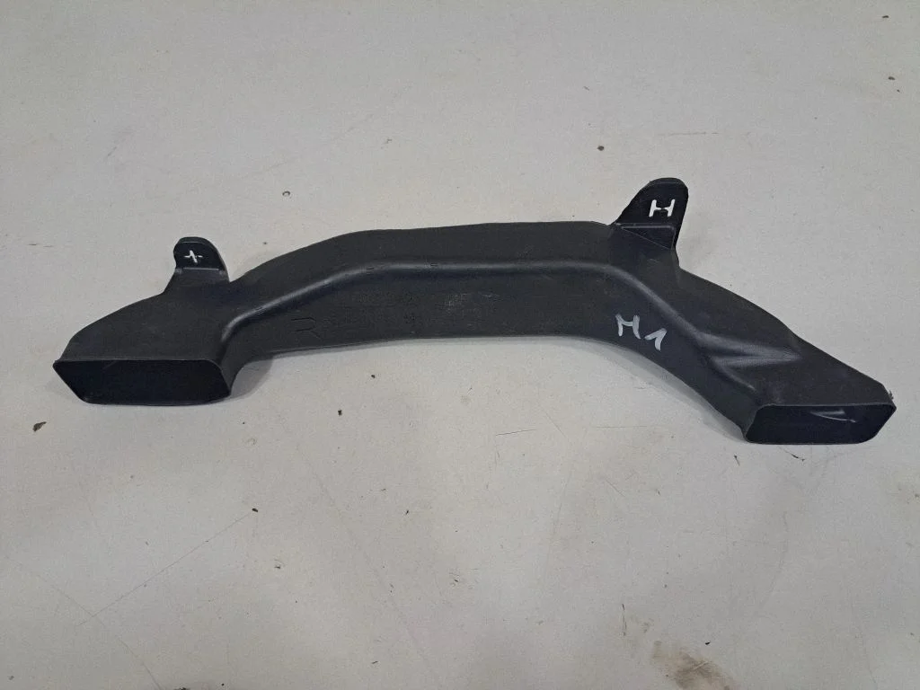 Air intake duct part 9490607 – BMW iX1 (2022-)