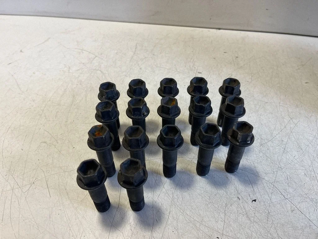 Nuts/bolts