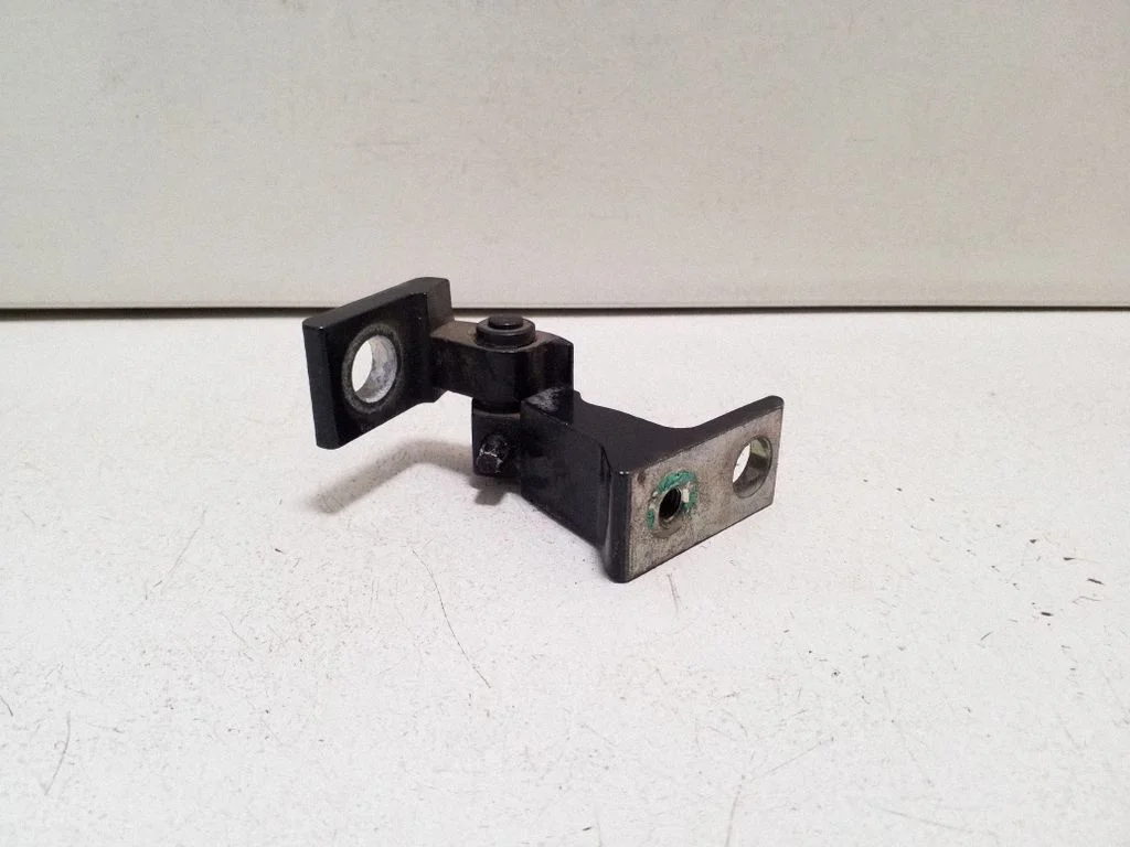 Front door upper hinge 8K0831401P