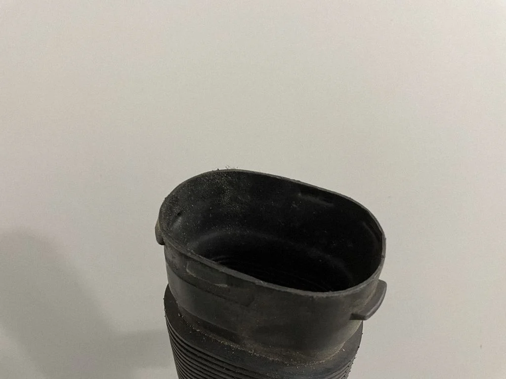 Air intake hose/pipe – BMW X5 E70 (2006-2013)