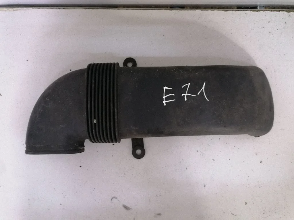 Õhu sisselaske voolik (-ud)/ toru (-d) – BMW X5 E70 (2006-2013)