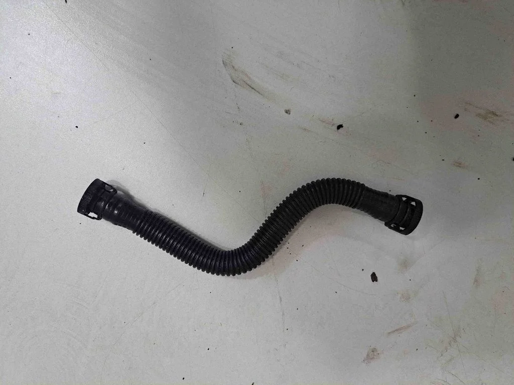 Breather hose/pipe 7608144
