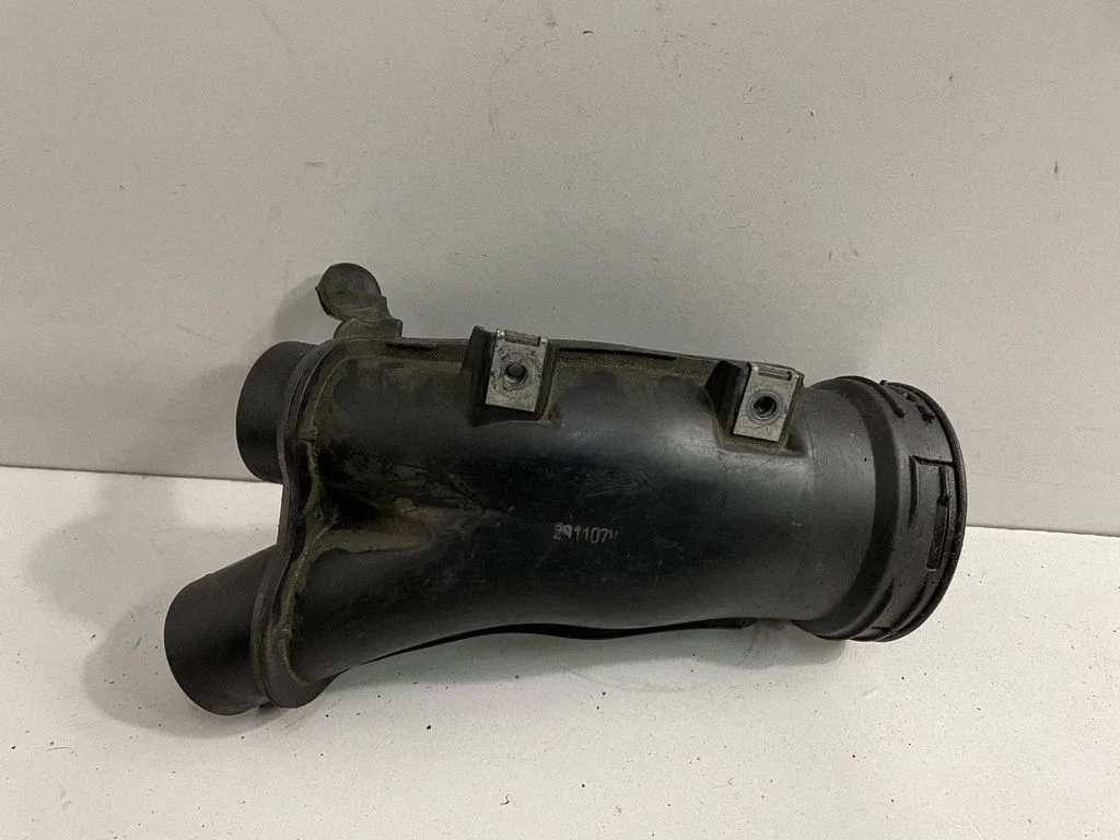 Air intake hose/pipe – BMW X6 E71 (2008-2014)