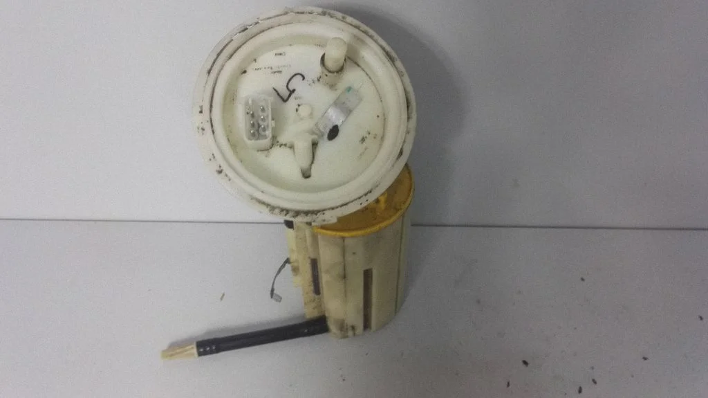 Kütusepump (paagis) – BMW 5-seeria E60 E61 (2004-2010)