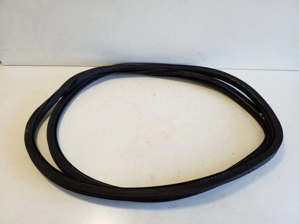 Front door rubber seal 5M0867911