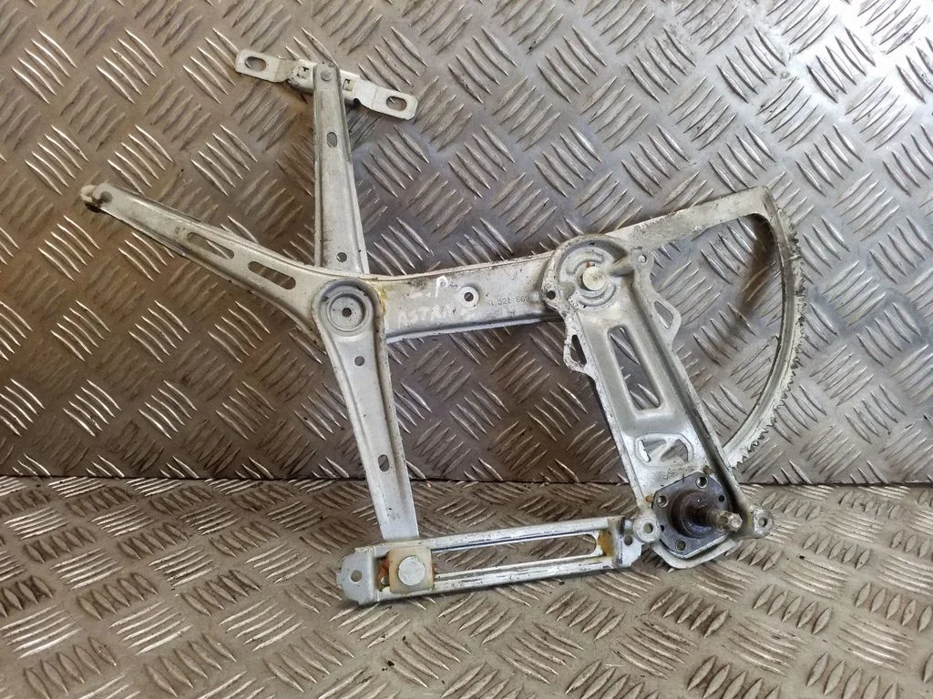 El. lango pakėlimo mechanizmas be varikliuko