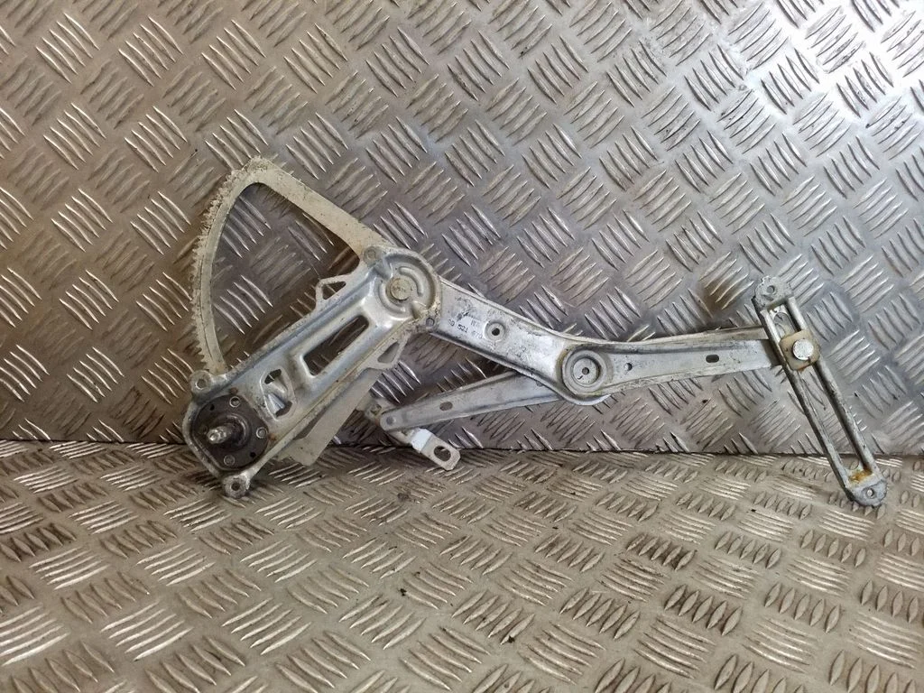 El. lango pakėlimo mechanizmas be varikliuko