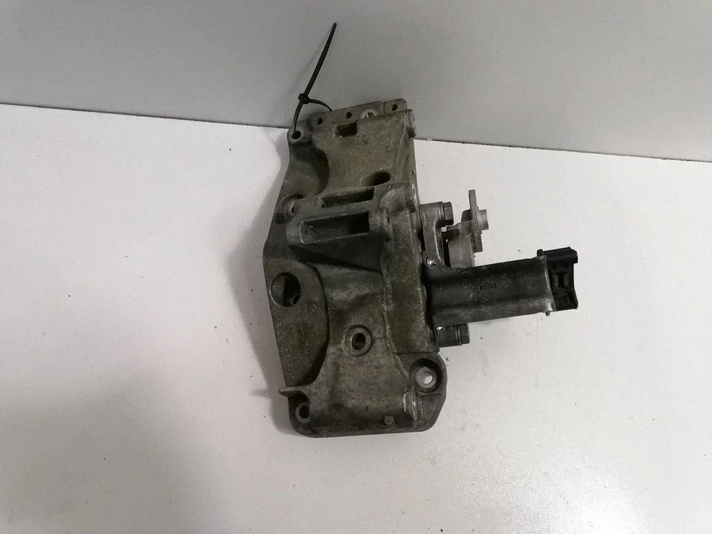 Wspornik alternatora – BMW Seria 7 G11 G12 (2015-2022)