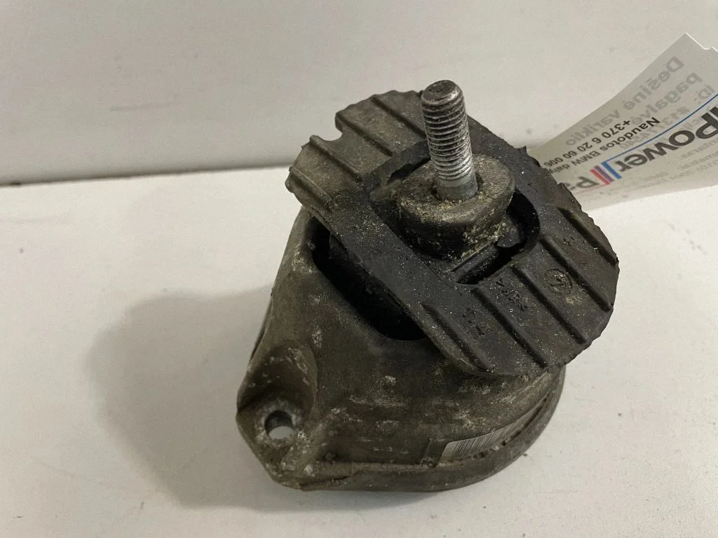 Dzinēja spilvens – BMW 5. sērija E60 E61 (2004-2010)
