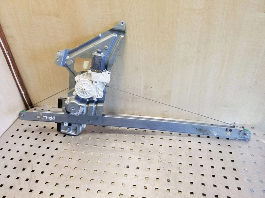 Priekinio el. Lango pakėlimo mechanizmo komplektas