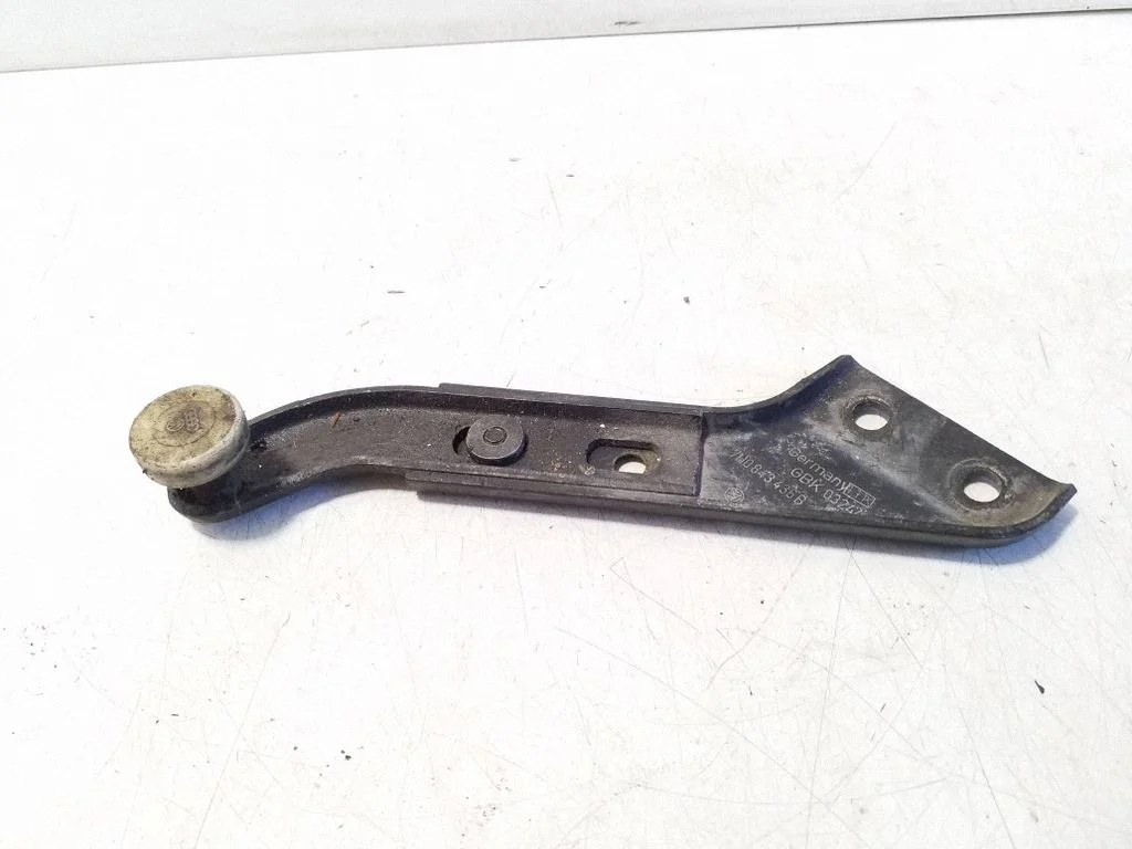 Sliding door upper roller guide/hinge GBK03244