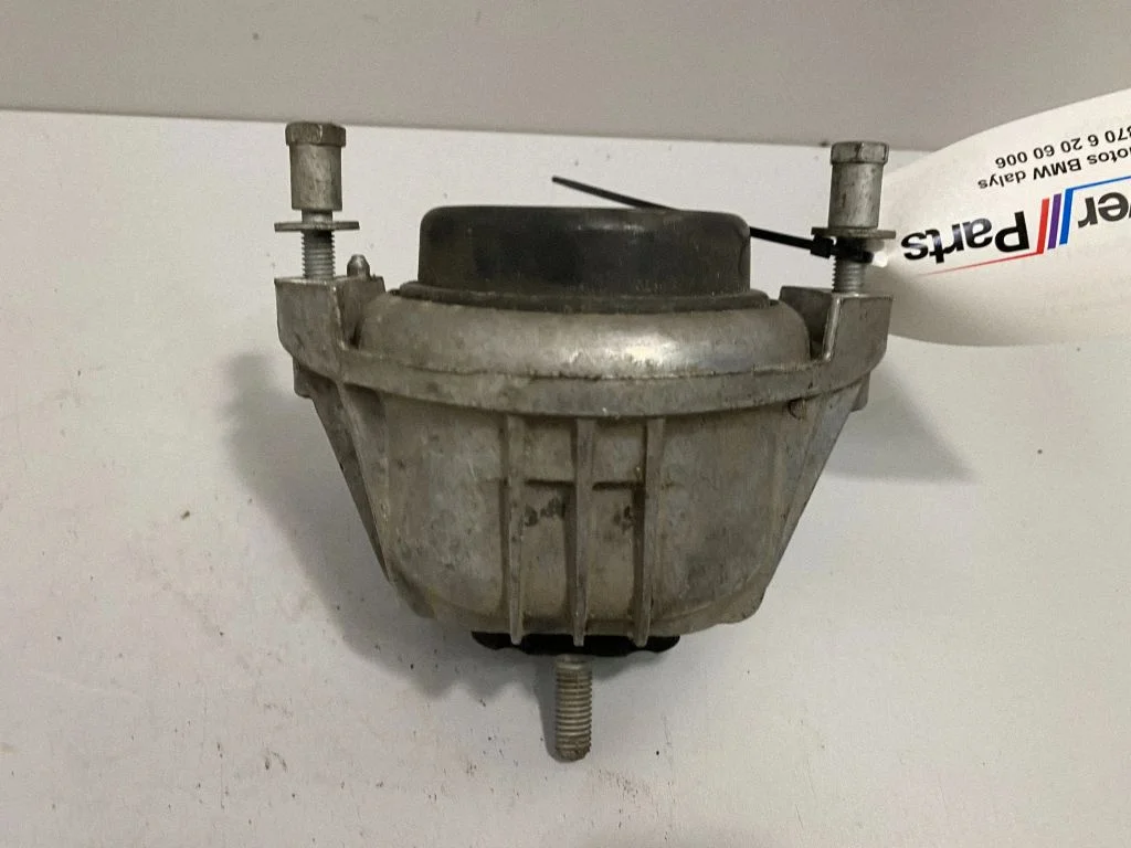 Dzinēja spilvens – BMW 3. sērija E90 E91 (2005-2012)