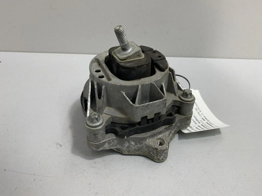 Engine mount bracket – BMW 3 Series F30 F35 F31 (2012-2018)