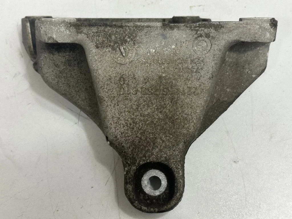 Engine mounting bracket – BMW 3 Series F30 F35 F31 (2012-2018)