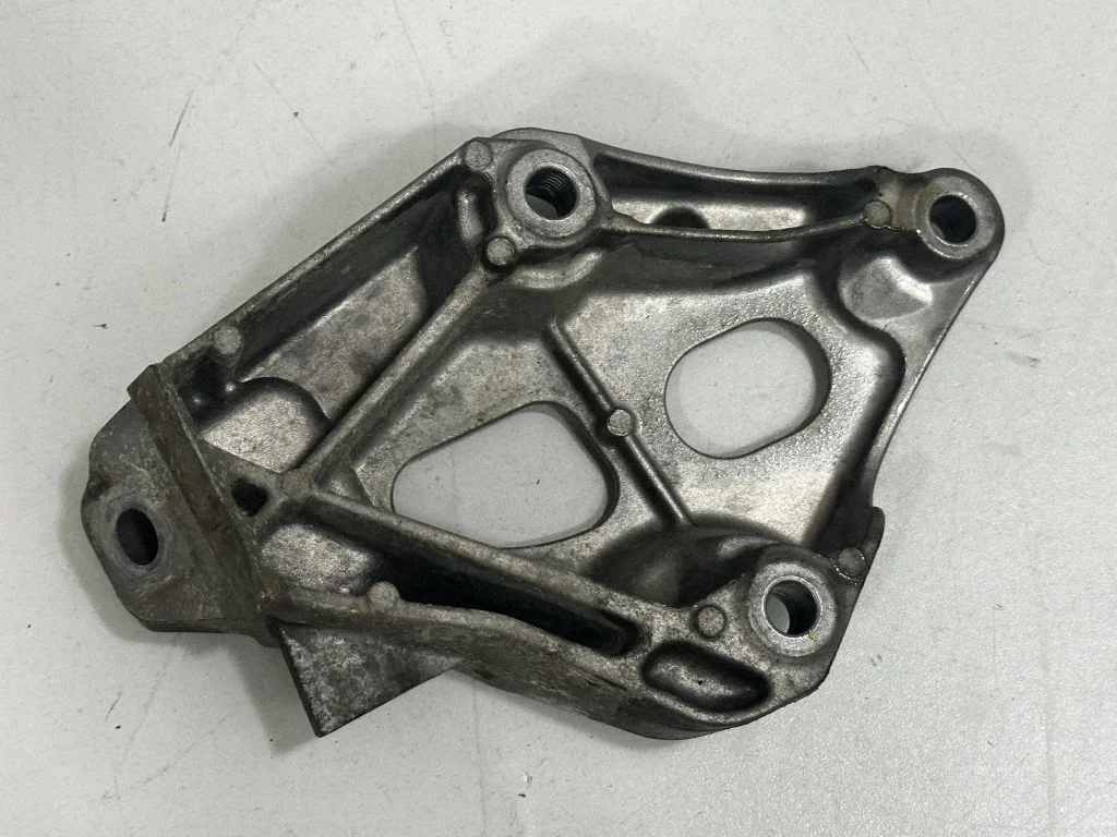Engine mounting bracket – BMW 3 Series F30 F35 F31 (2012-2018)