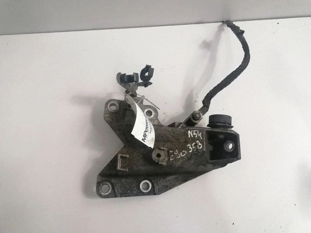 Engine mounting bracket – BMW 3 Series E90 E91 (2005-2012)