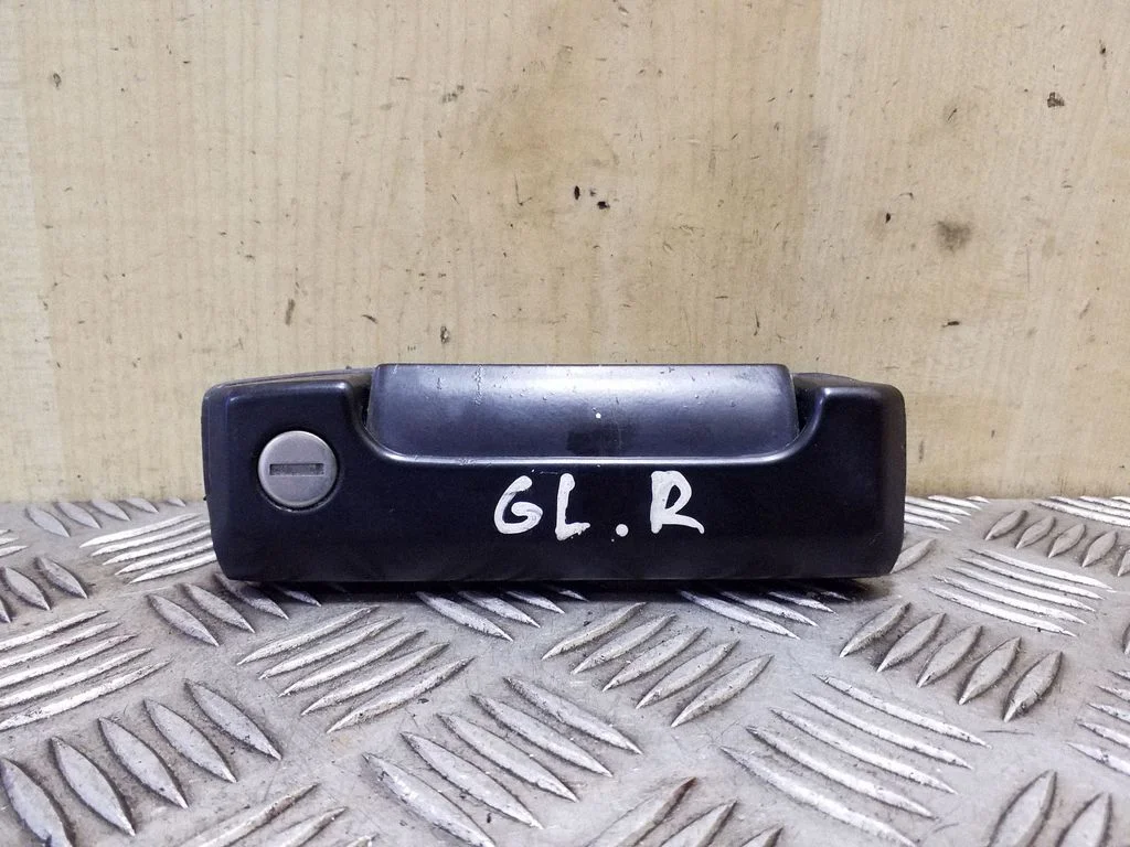 Sliding door exterior handle – right