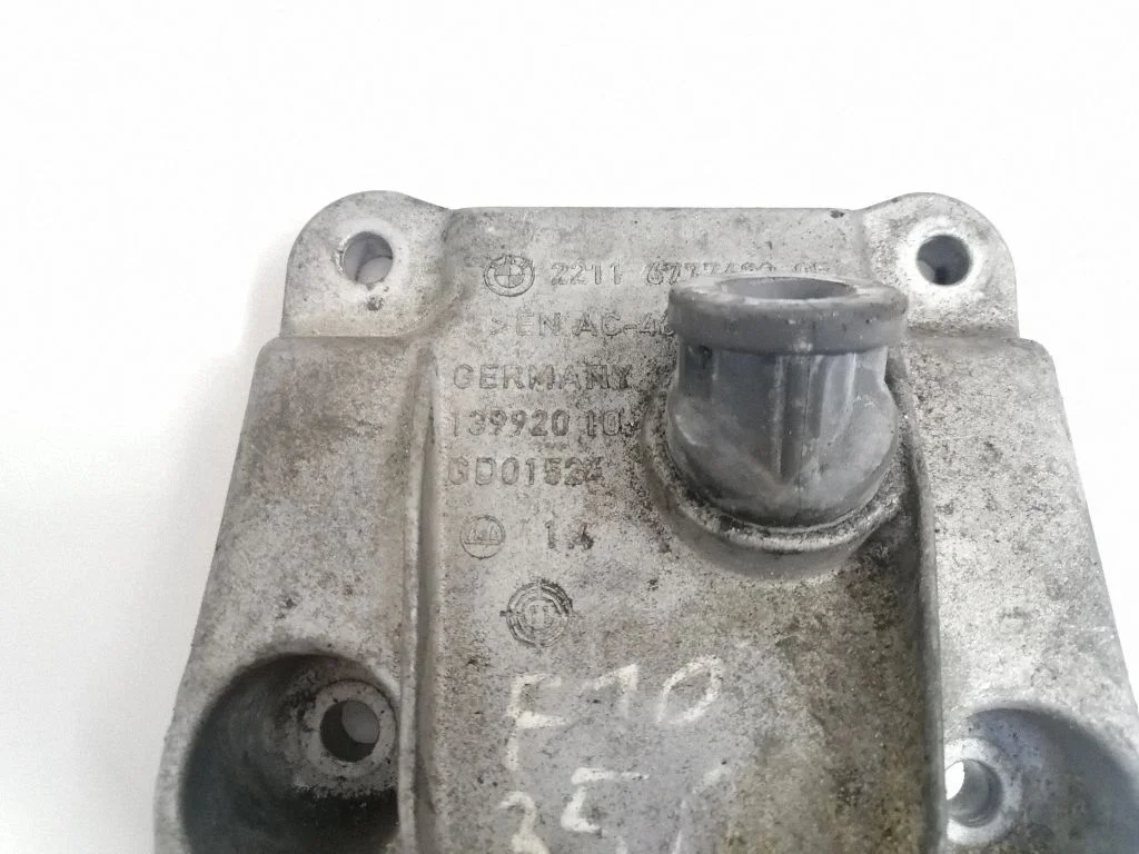 Wspornik silnika – BMW Seria 5 F10 F11 (2009-2016)