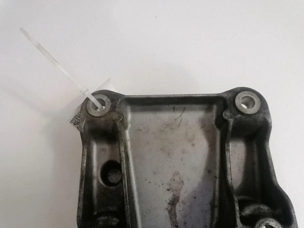Wspornik silnika – BMW Seria 7 F01 F02 F03 F04 (2008-2016)