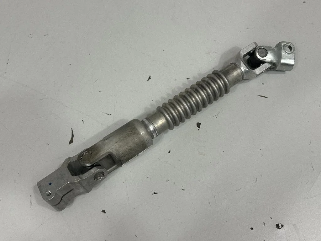 Roolisamba ristliigend – BMW 1-seeria F40 (2019-2023)