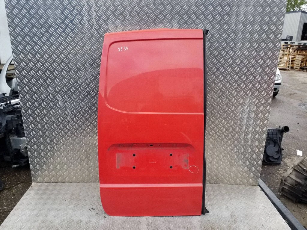 Back/rear loading door – left