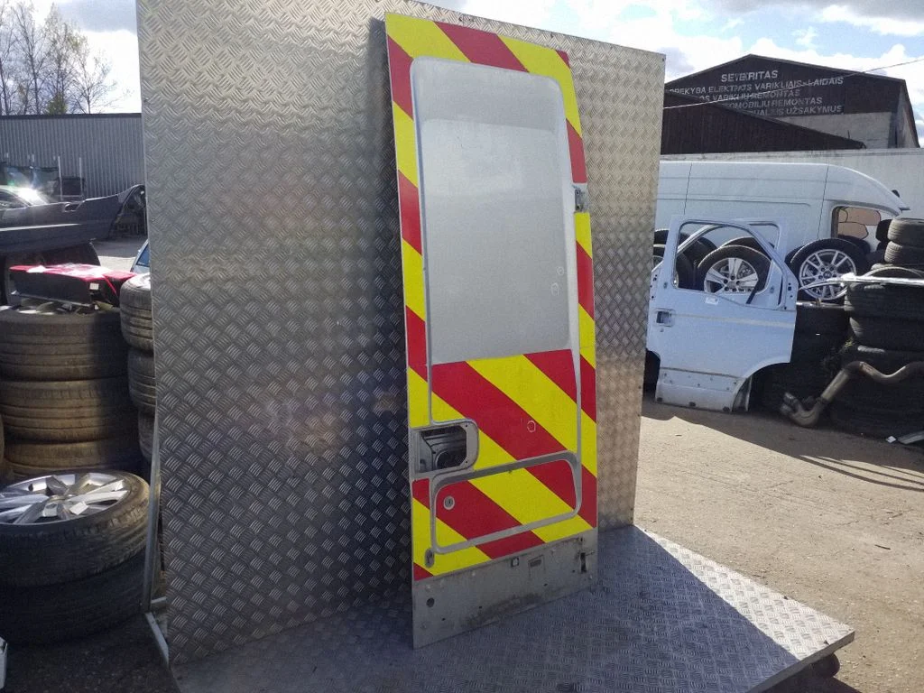 Back/rear loading door – Iveco Daily 5th gen (2011-2014), right
