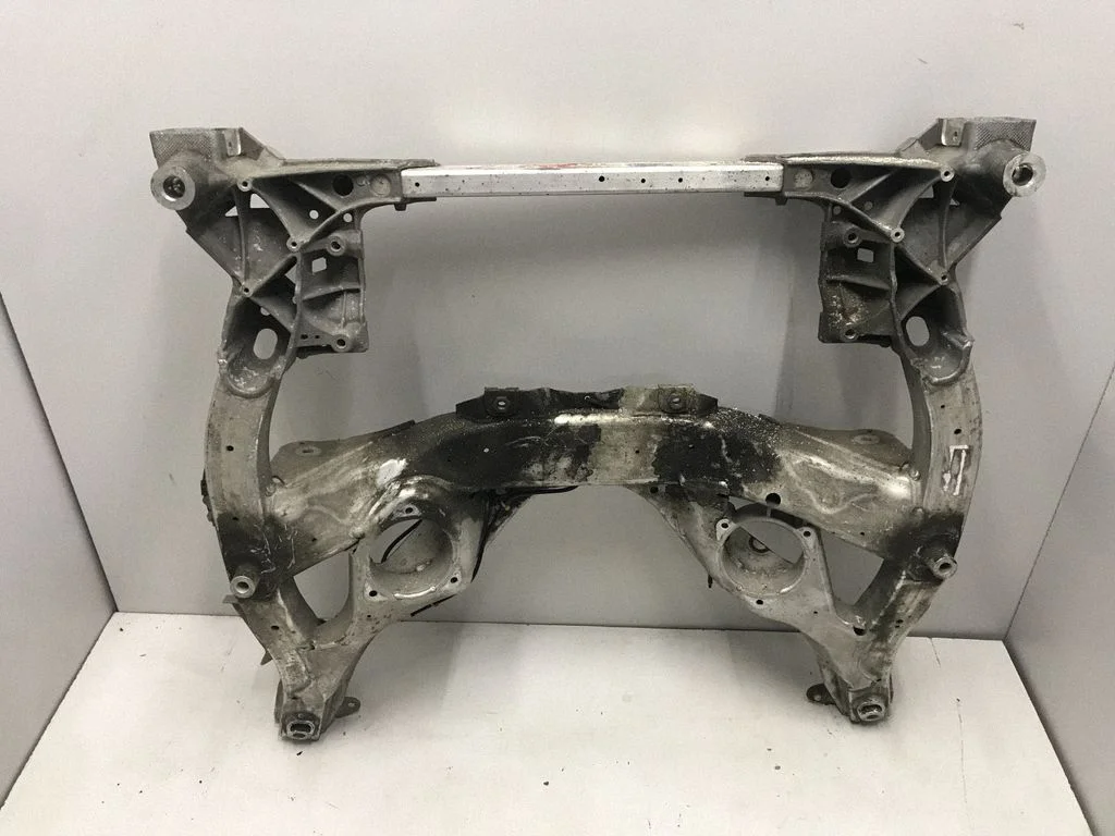 Priekšējais palīgrāmis – BMW 6. sērija F12 F13 (2010-2018)