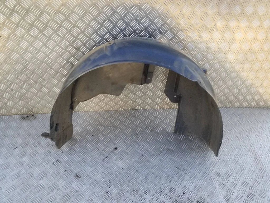 Tagumine poritiivakate 6VA810969 – Skoda Fabia Mk4 (6VA) (2021-)