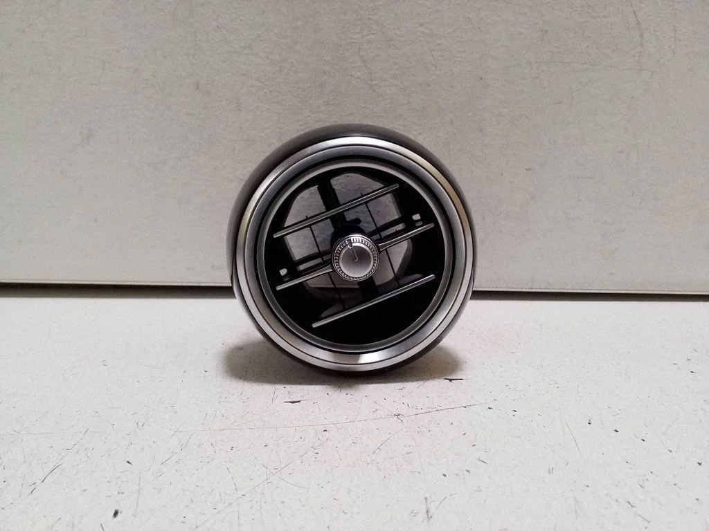 Dash center air vent grill A2058304604