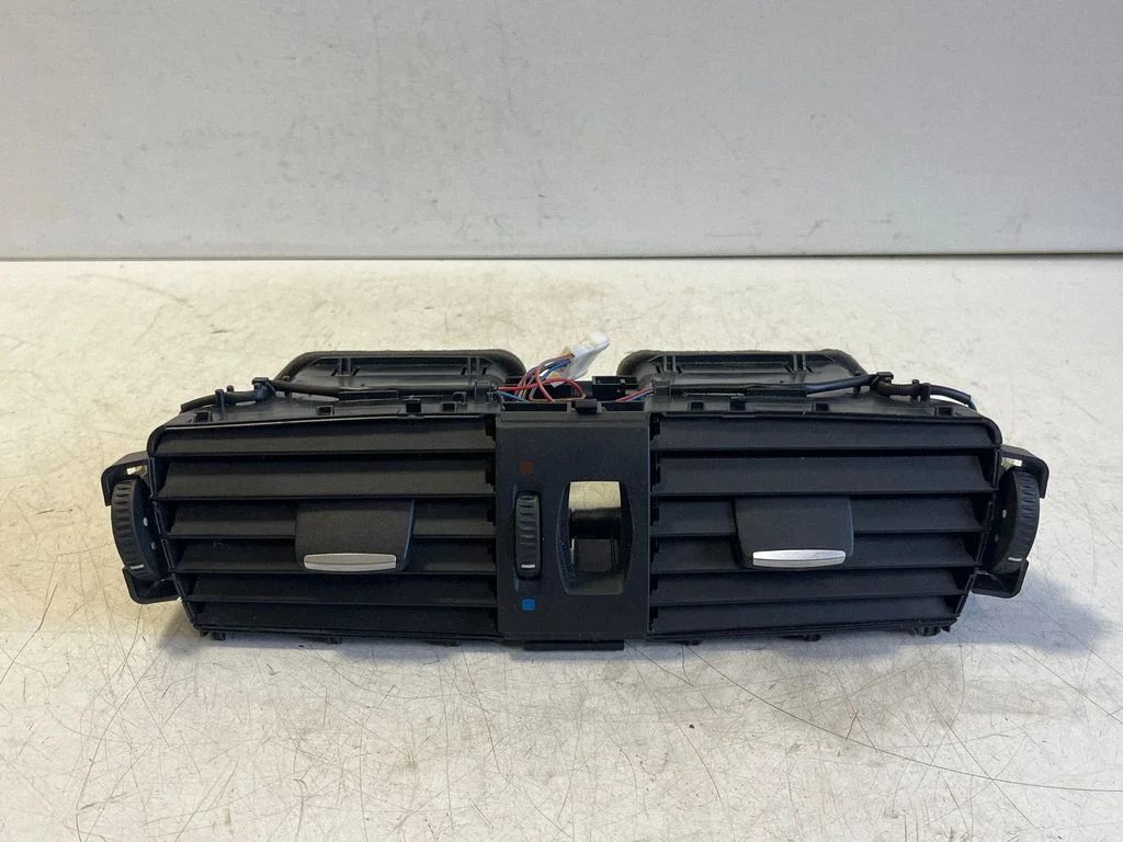 Centrālās gaisa restītes – BMW X3 F25 (2010-2017)