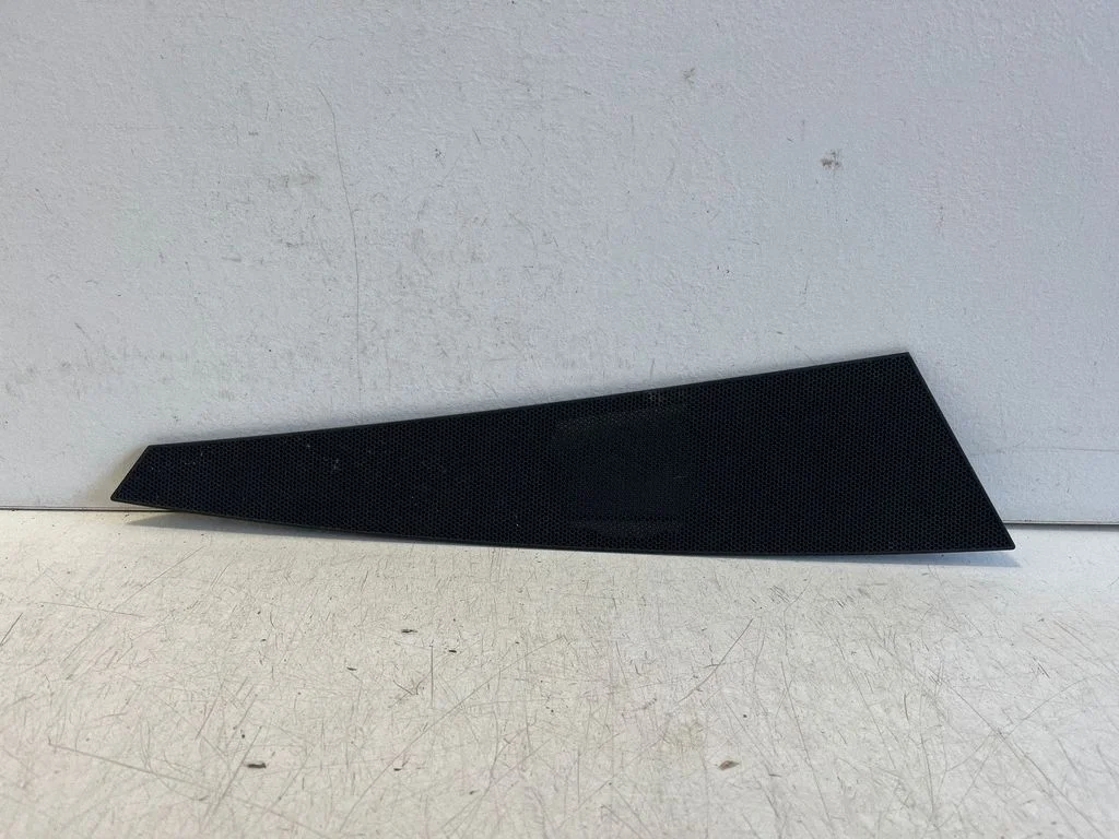 Dash center speaker trim cover 81C857367 – Audi SQ2 GA (2017-)