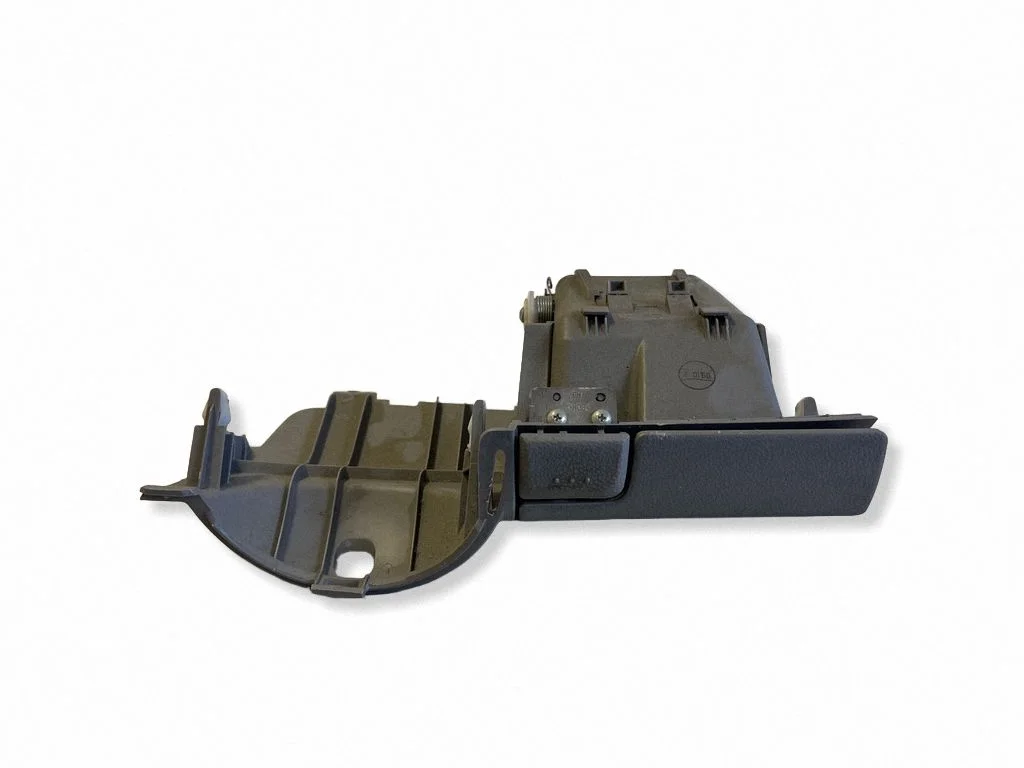 Glove box NF13N0R