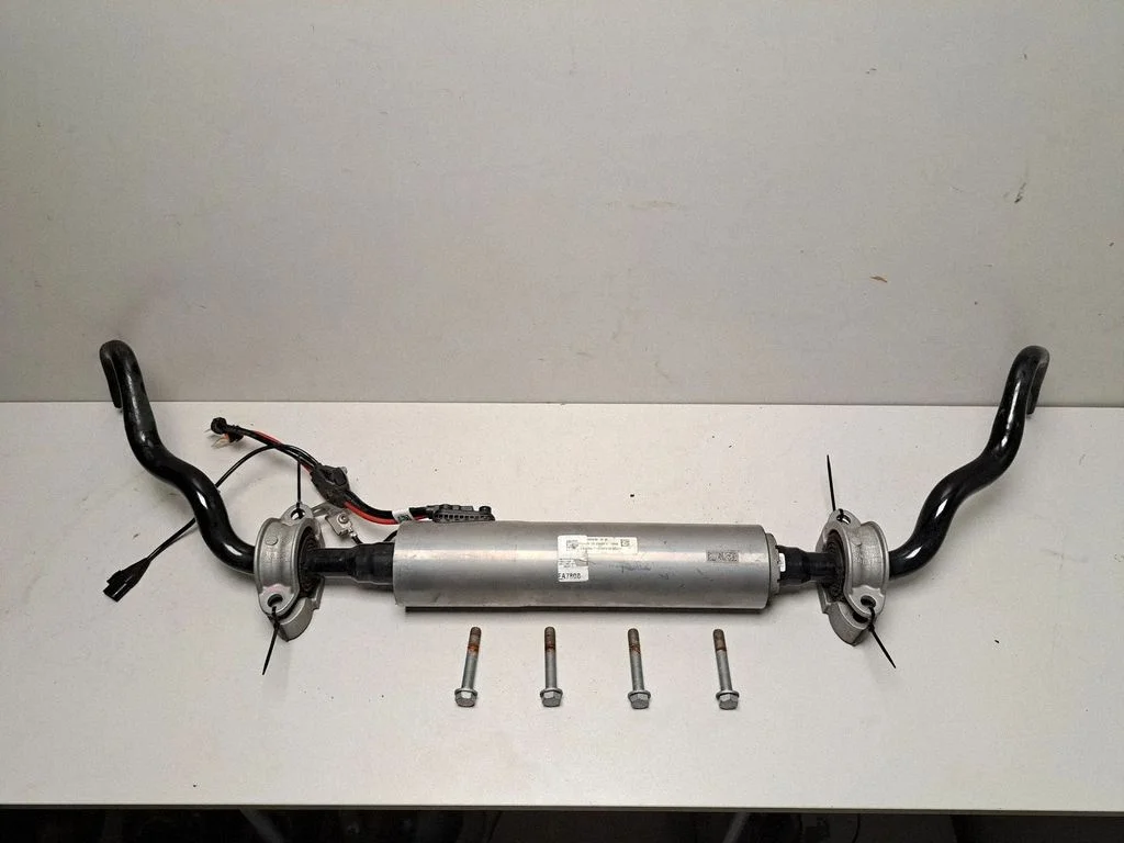 Priekšējais stabilizators 6899790