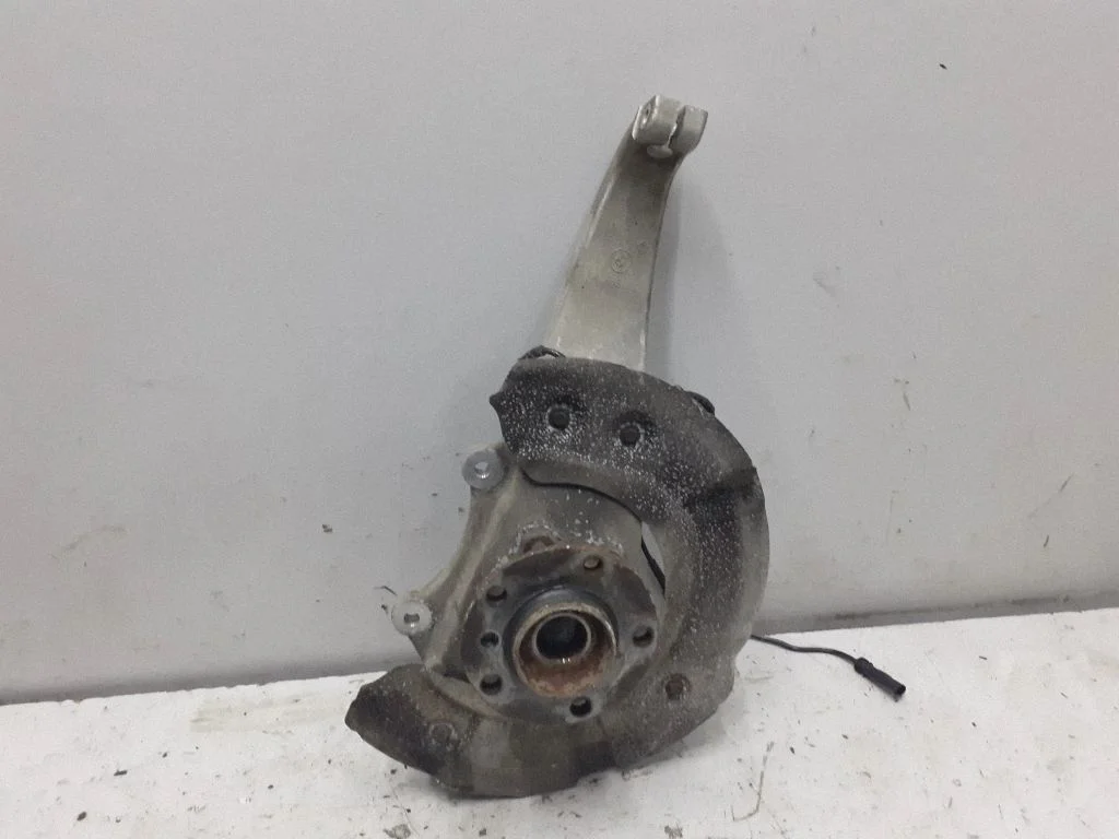 Front wheel hub – BMW 5 Series F10 F11 (2009-2016)