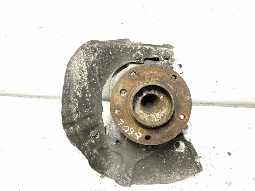 Front wheel hub – BMW 5 Series E60 E61 (2004-2010)