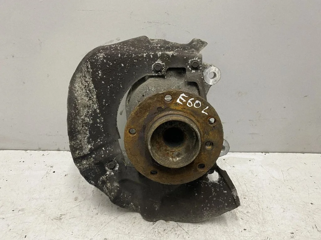Front wheel hub – BMW 5 Series E60 E61 (2004-2010)