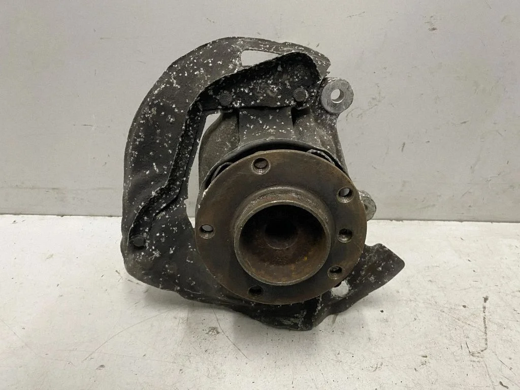 Front wheel hub – BMW 5 Series E60 E61 (2004-2010)