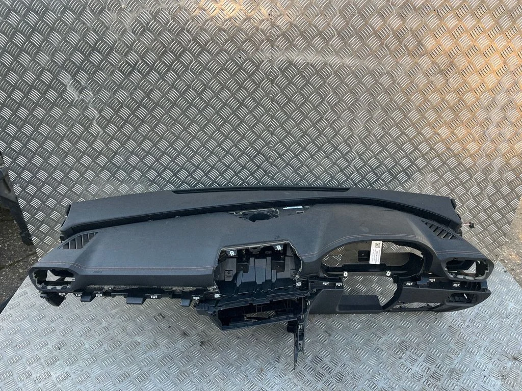 Deska rozdzielcza 5FH857003K – Cupra Formentor (2020-)