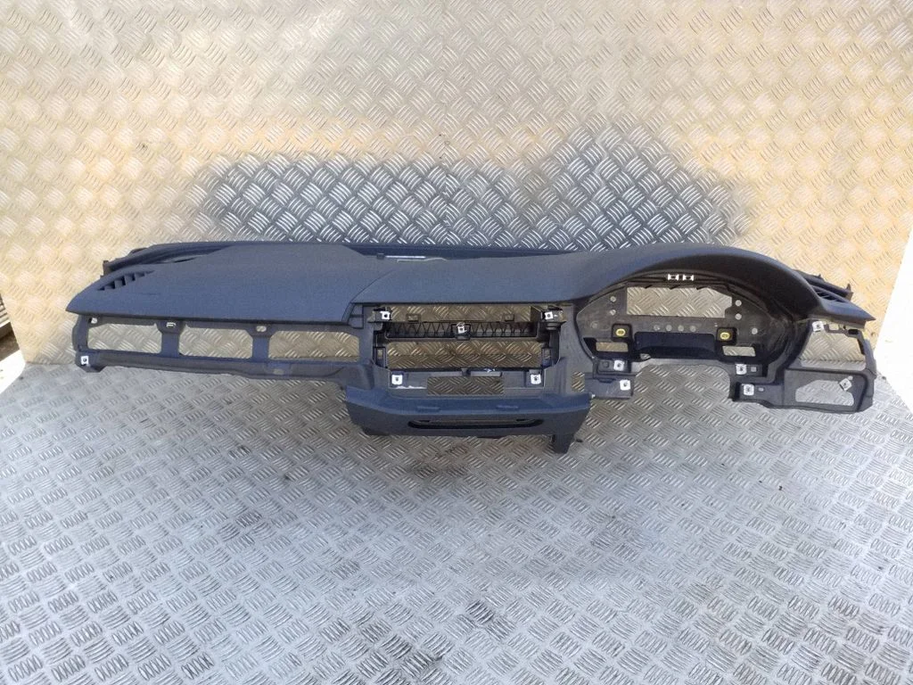 Dashboard 8W2857001H