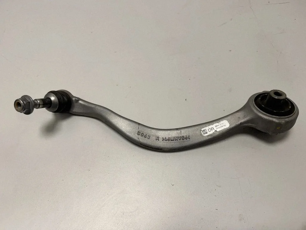 Front lower control arm/wishbone – BMW XM (2022-)