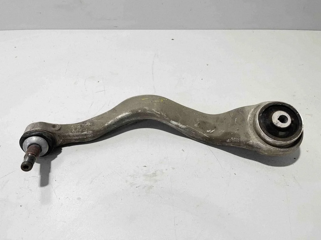 Front lower control arm/wishbone – BMW 7 Series G70 (2022-)