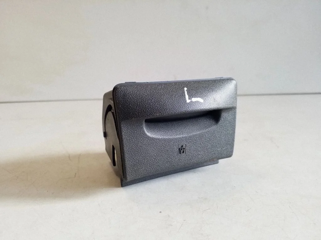 Cup holder 3802683 – Iveco Daily 5th gen (2011-2014)