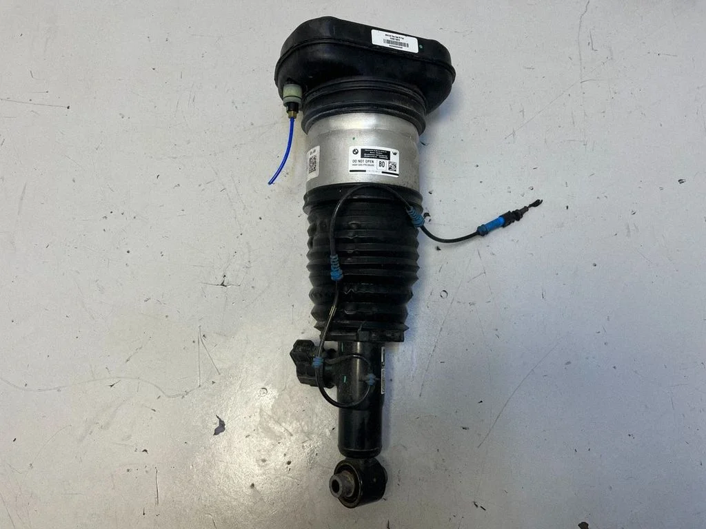 Aizmugurējais amortizators 6869039 – BMW X7 G07 (2018-)